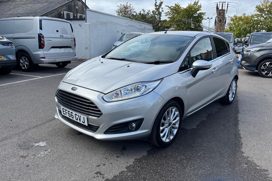Ford FIESTA Photo autoimg-65e6142360b61b5db12c38f00a1988569fbb3ecf.jpg