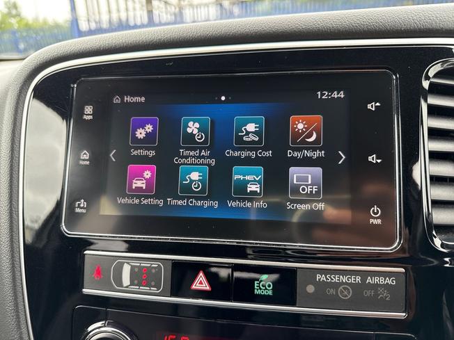 MITSUBISHI Outlander Photo 14