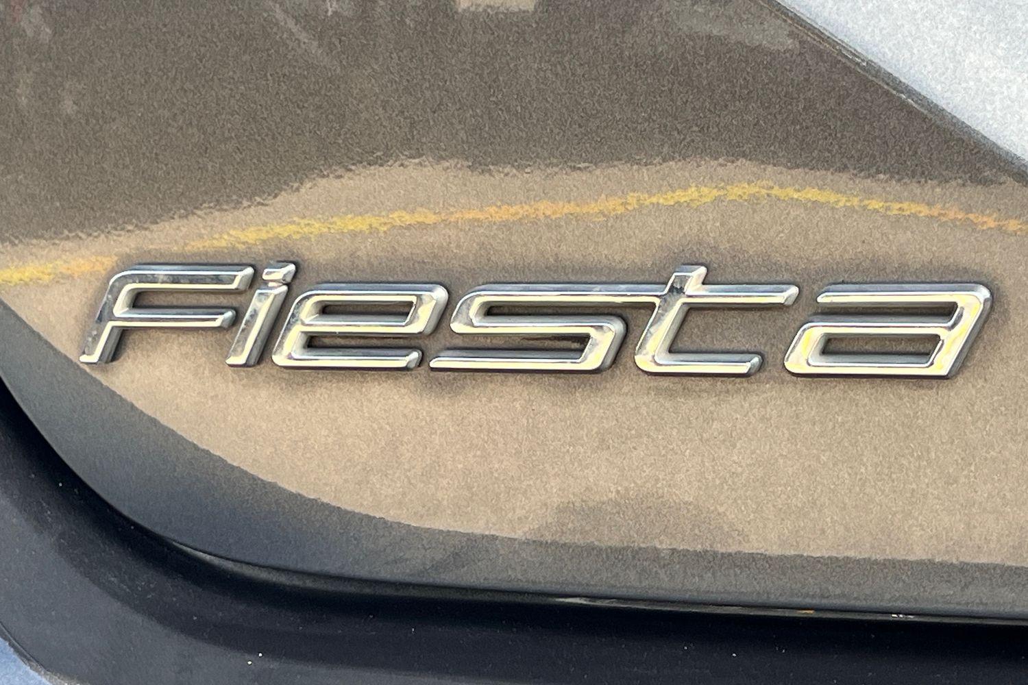 Ford FIESTA Photo 39