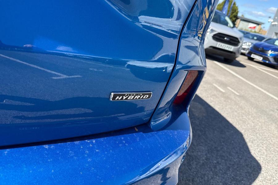 Ford Kuga Photo autoimg-65f05b78789364569b88bd35ccfe62acfb91826f.jpg