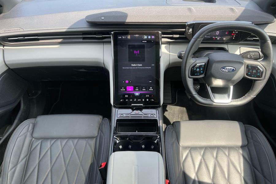Ford Explorer Photo autoimg-65f4596a8032bd3bd57fe1e3c0462fb5df87b857.jpg