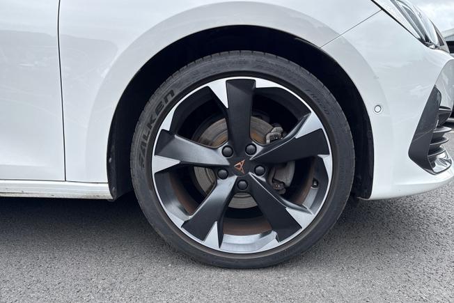 CUPRA Leon Photo 5
