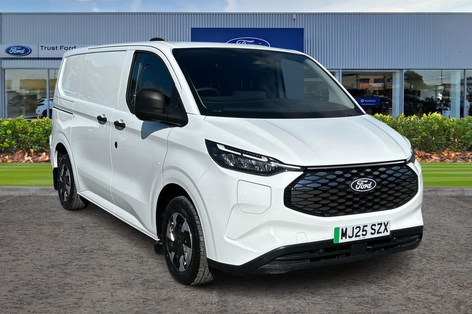 Ford E-TRANSIT CUSTOM Photo 0