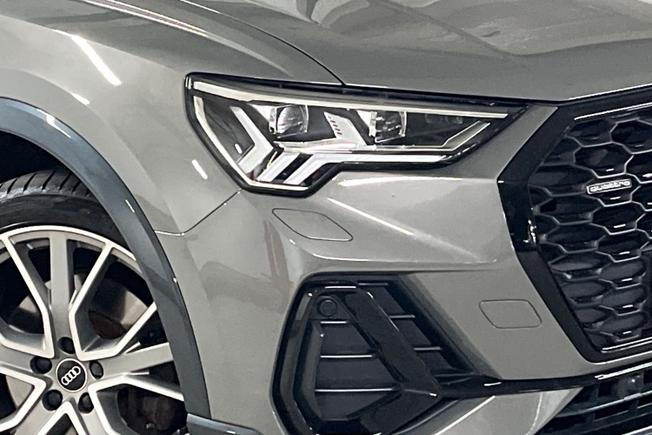 Audi Q3 Photo 19