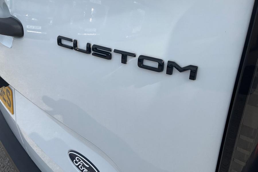 Ford E-Transit Custom Photo autoimg-6605e80f3916908e5b16c4fafbb20c97780ebb9b.jpg