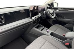 VOLKSWAGEN  Tiguan  Photo 2
