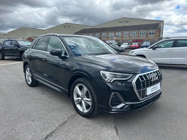 Audi Q3 Photo 21
