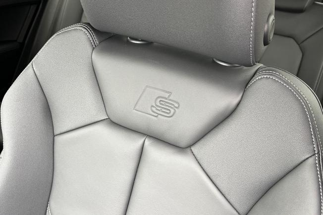 AUDI Q3 Photo 54