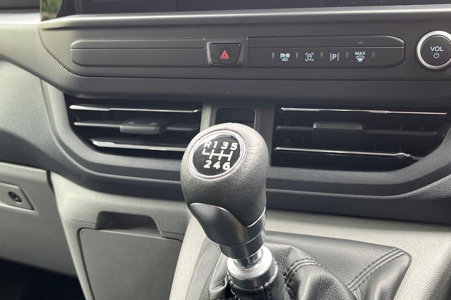 Used Ford TRANSIT CUSTOM WP75FYE 32