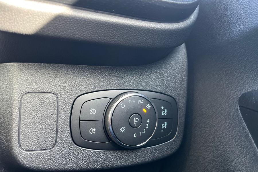 Ford PUMA Photo autoimg-660f229162f7ad97080636451e3b8402f49b6f9e.jpg