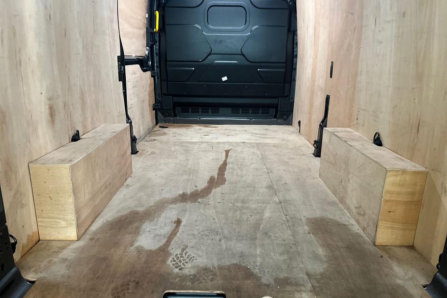 Used Ford TRANSIT WV26UUG 4