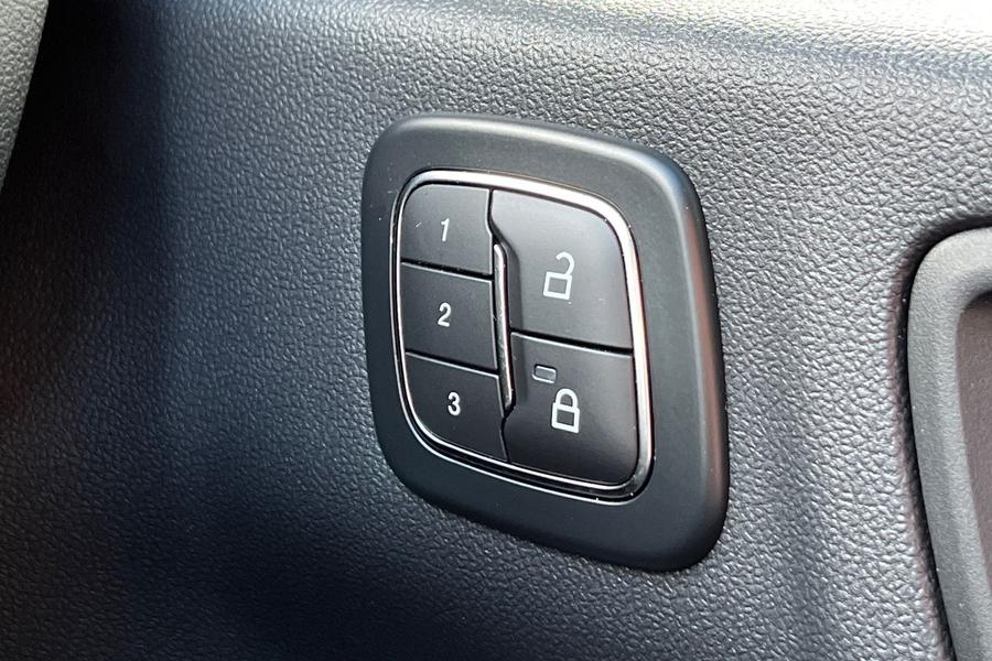 Ford KUGA Photo autoimg-66136e860e3814869dc13d2c494ee432abca79ce.jpg