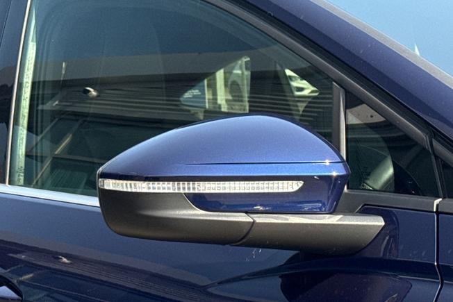AUDI Q4 E-Tron Photo 20