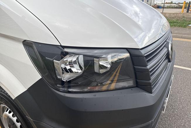 VOLKSWAGEN Crafter Photo 19
