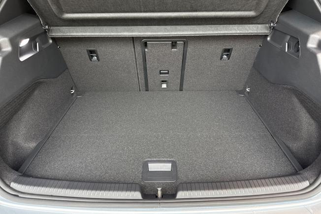 VOLKSWAGEN ID.3 Photo 12