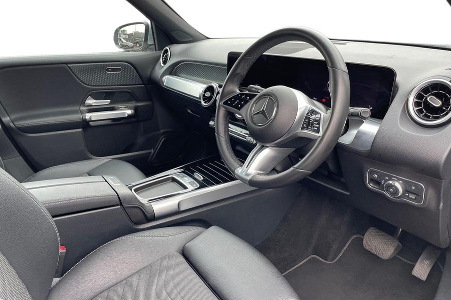 Mercedes-Benz GLB Photo autoimg-661fe09c54eb5492e48f9523064e188b50d66fcd.jpg