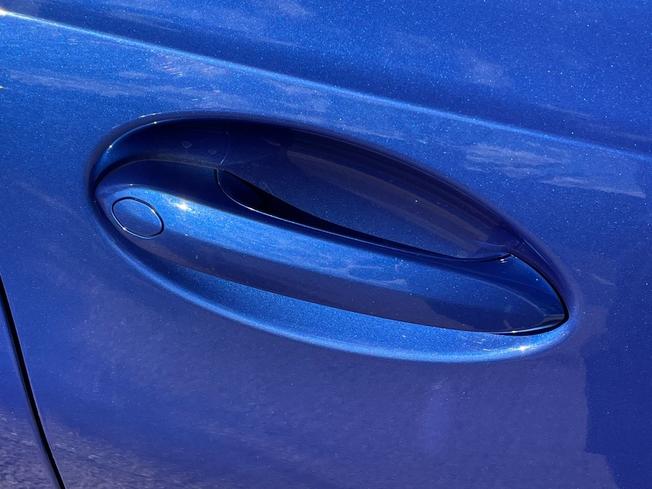 BMW 3 Series Photo 24