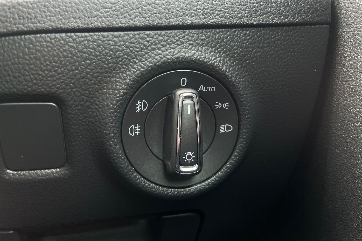 Skoda SUPERB Photo 25