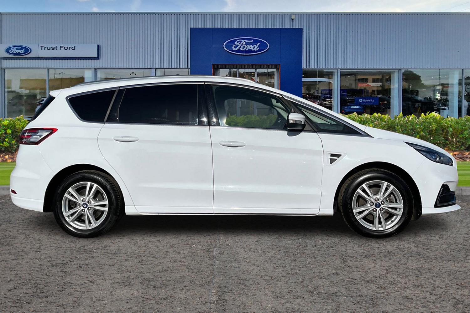 Ford S-MAX Photo 2