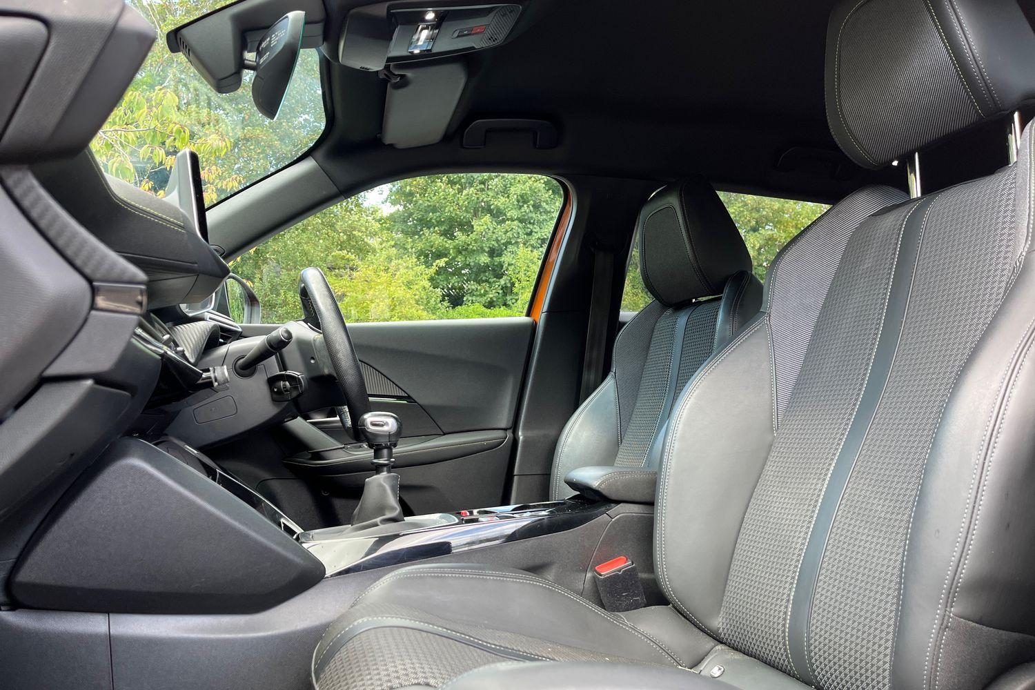 Peugeot 2008 Photo 18