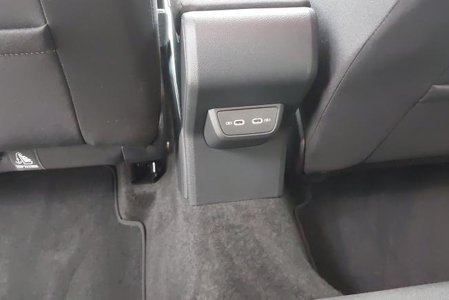 VOLKSWAGEN Polo Photo 30