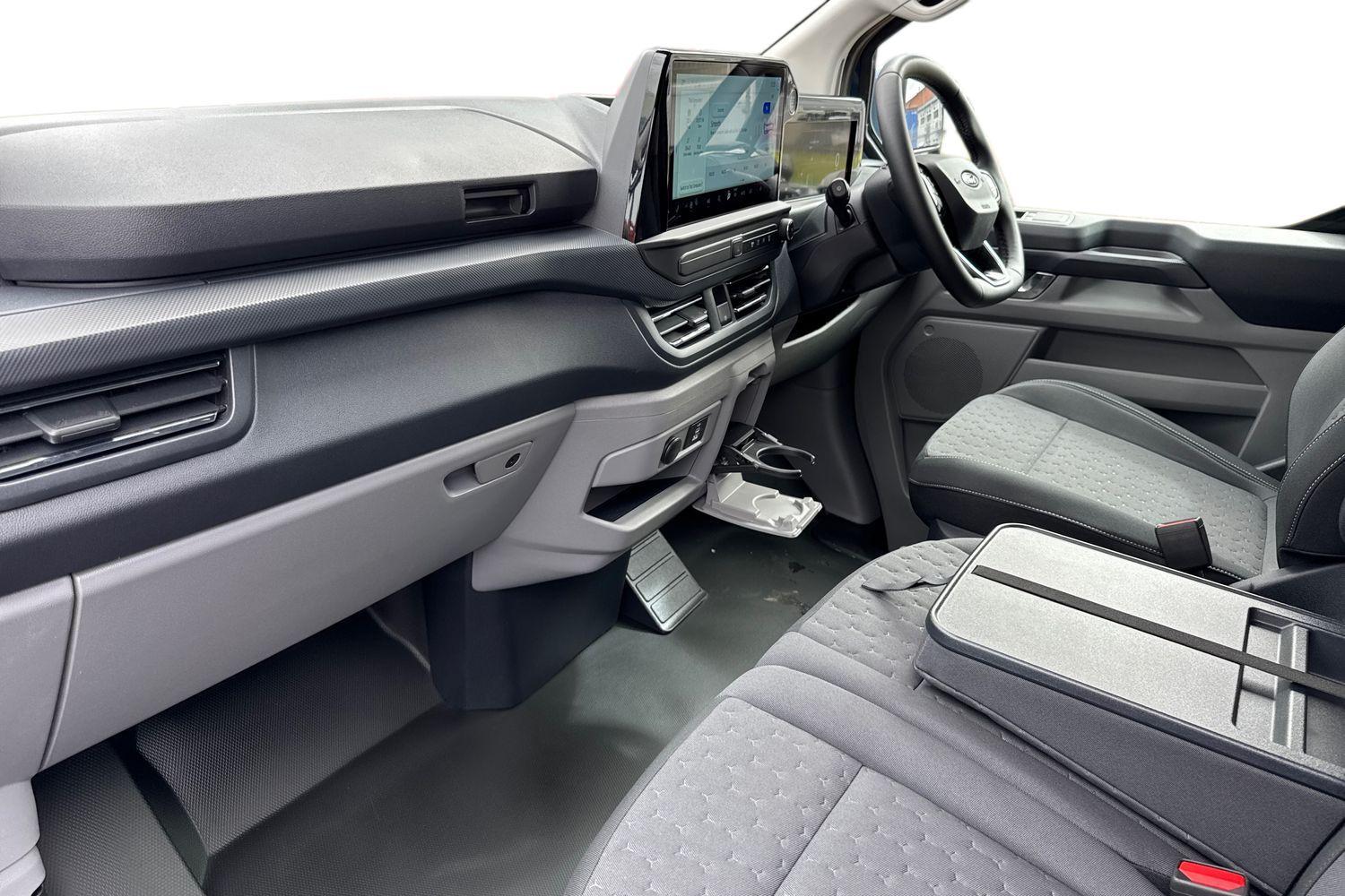 Ford TRANSIT CUSTOM Photo 2