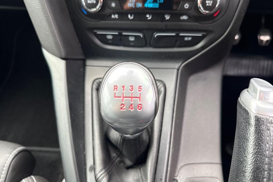 Ford FOCUS Photo autoimg-6629fd1f7c30650d48f87e440b430d4e0cf5307f.jpg