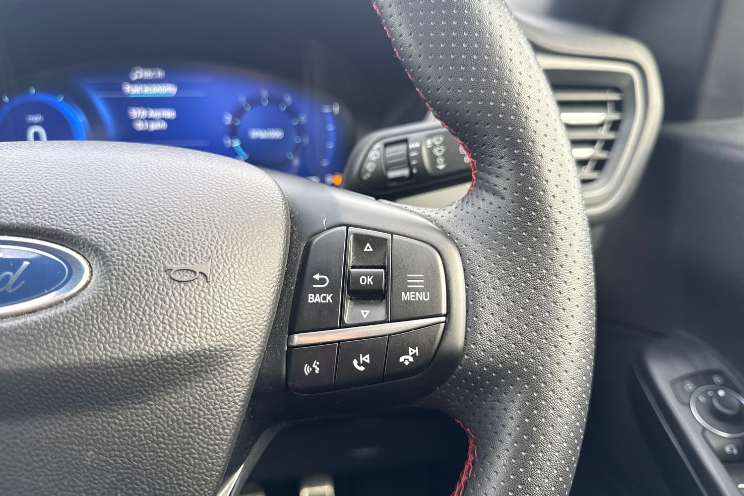 Ford KUGA Photo 33