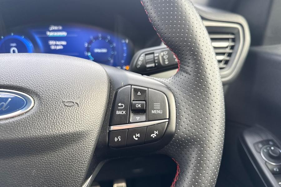 Ford KUGA Photo autoimg-662c4d1ee86fe9dd632e59bc6b9801673213881c.jpg