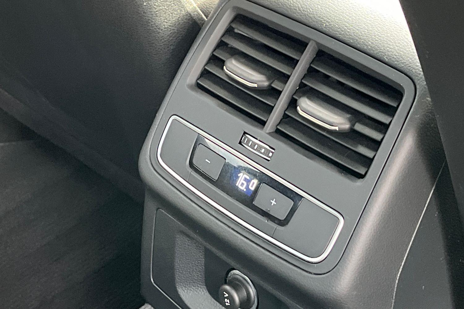 Audi A4 Photo 33