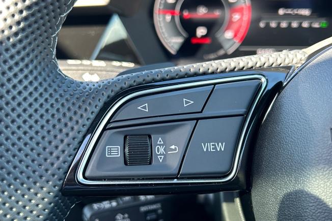 Audi S3 Photo 16