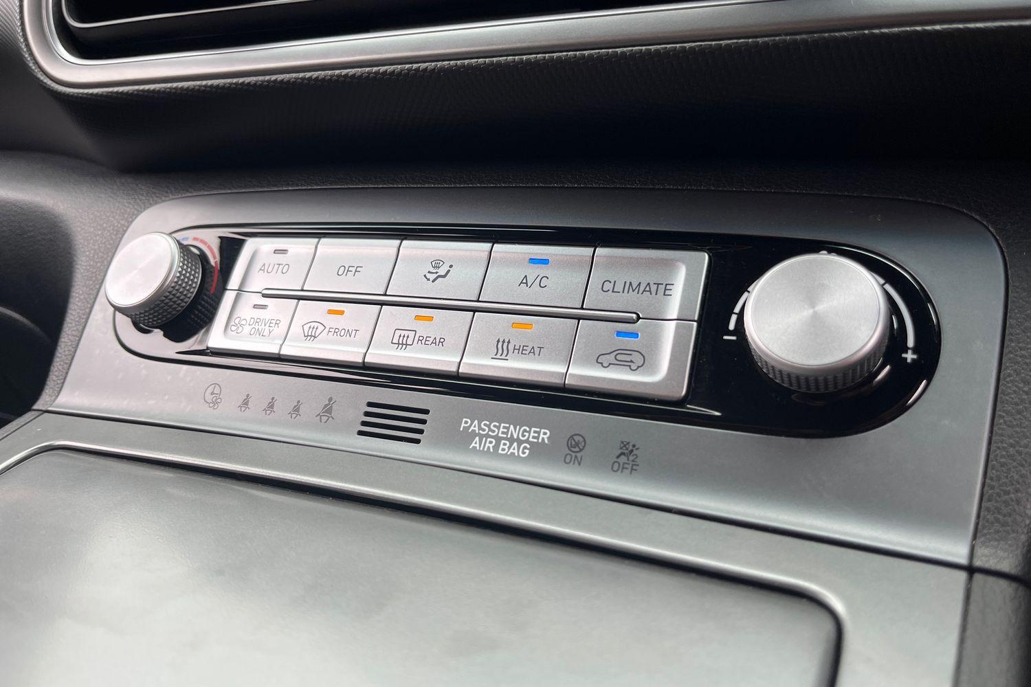 Hyundai KONA Photo 30