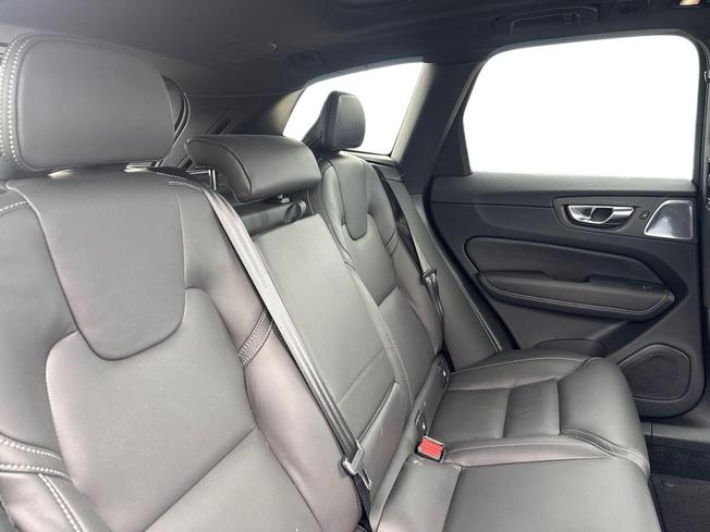 VOLVO XC60 Photo 9