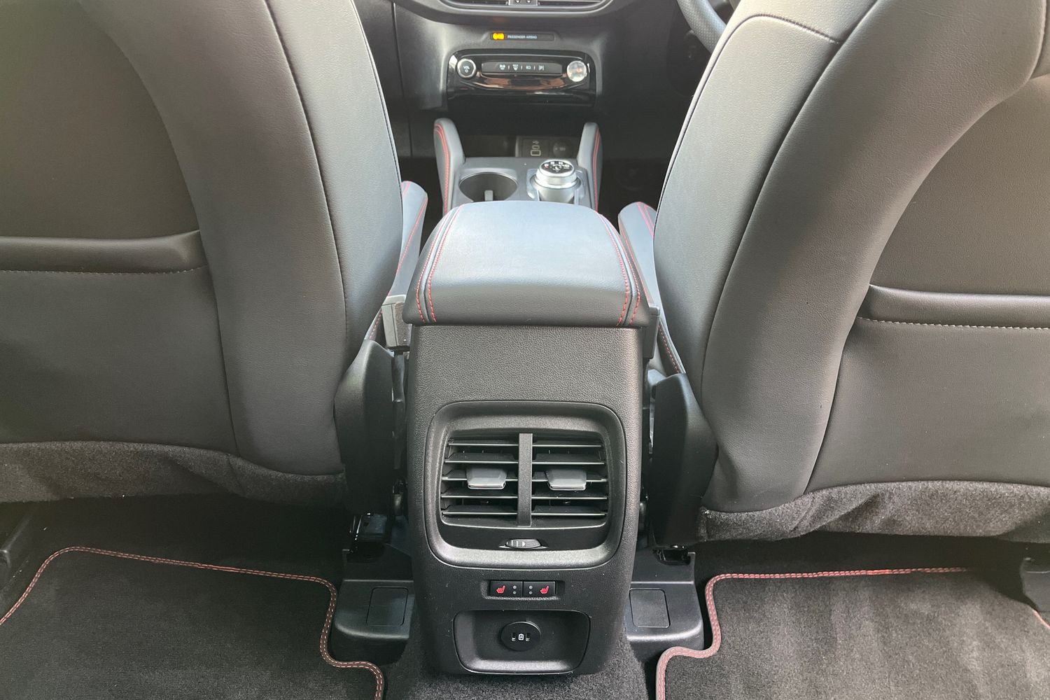 Ford Kuga Photo 28
