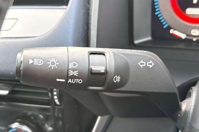 NISSAN Qashqai Photo 24