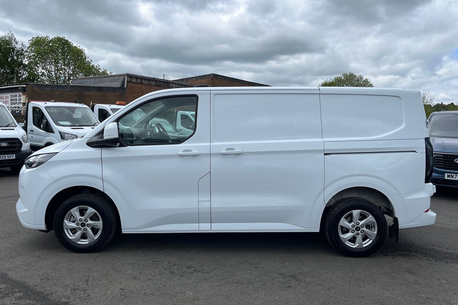 Ford TRANSIT CUSTOM Photo 31