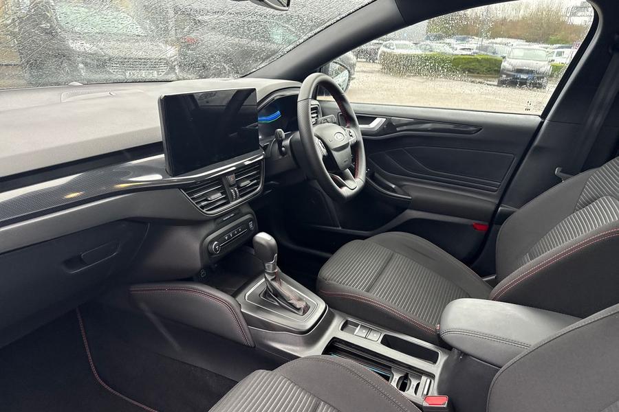 Ford FOCUS Photo autoimg-6640379ea443e6492081a37bcd30fdb2bbdd0db9.jpg