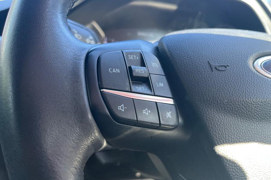 Ford FOCUS Photo autoimg-66479d66e319c2bd820af58915925fb1e10abe9a.jpg