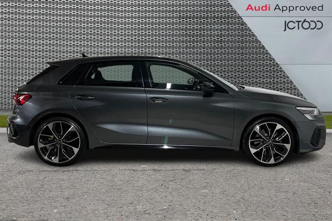 AUDI S3 Photo 4