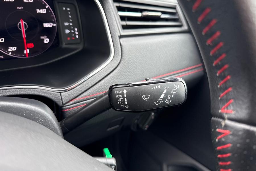 SEAT ARONA Photo autoimg-664fdcca00e071ccba4ec54d35e0fd1188c43159.jpg