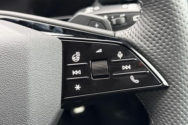 AUDI Q6 E-Tron Photo 17