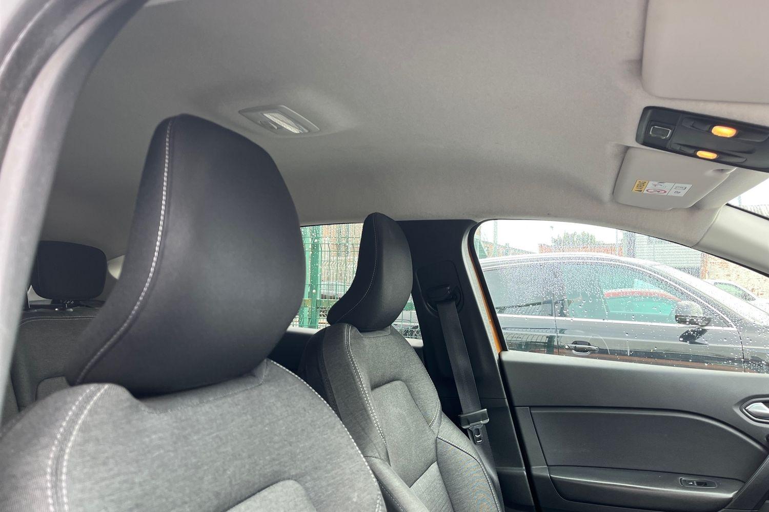 Renault CAPTUR Photo 16
