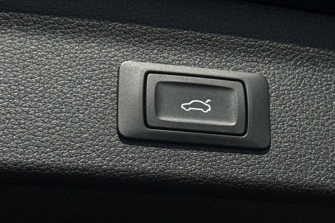 AUDI Q3 Photo 48