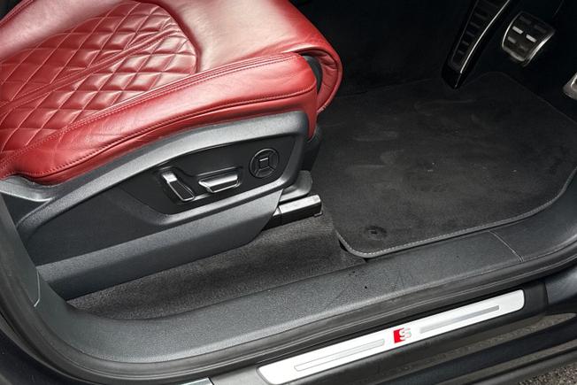 Audi SQ7 Photo 29