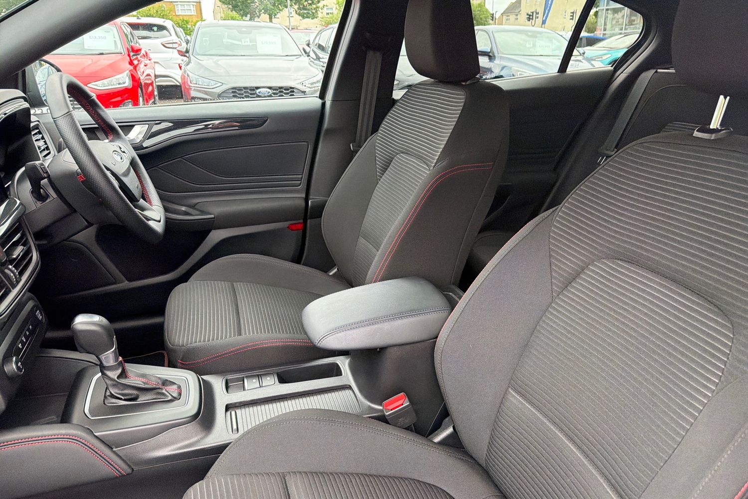 Ford Focus Photo 18