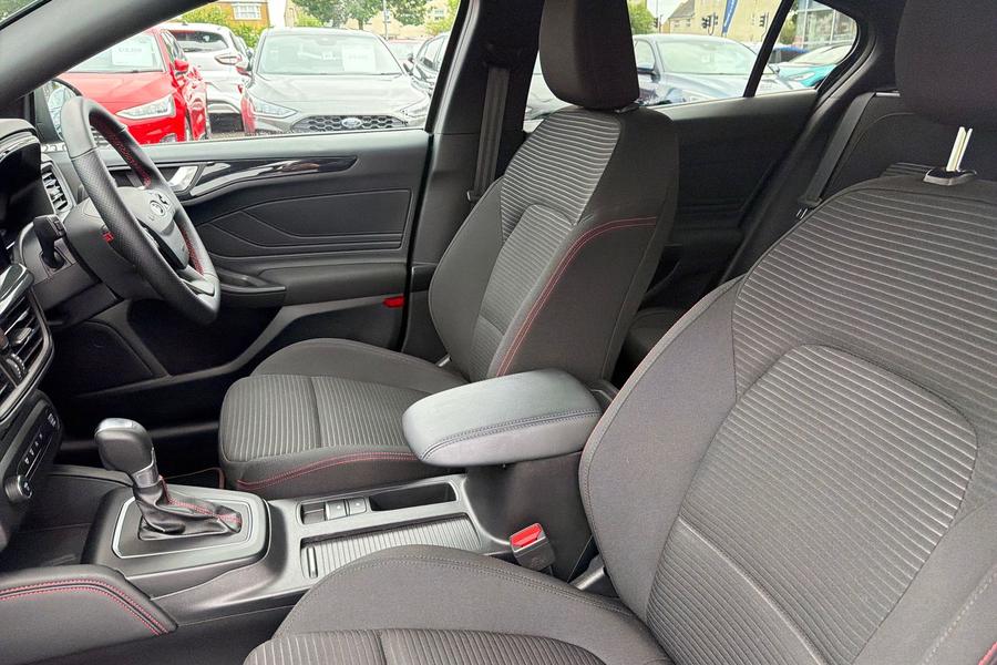 Ford Focus Photo autoimg-665ef31b6788e91926559e9d9d982392bbee6deb.jpg