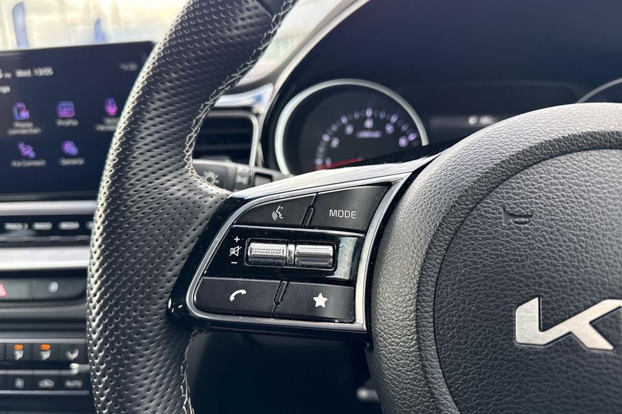 Kia XCEED Photo autoimg-6664cbfce1b47c551ca0ee5d0fc0324f175e1981.jpg