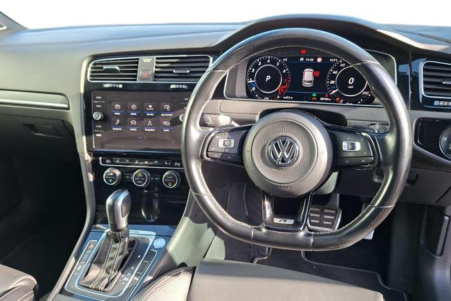 Volkswagen Golf Photo 11