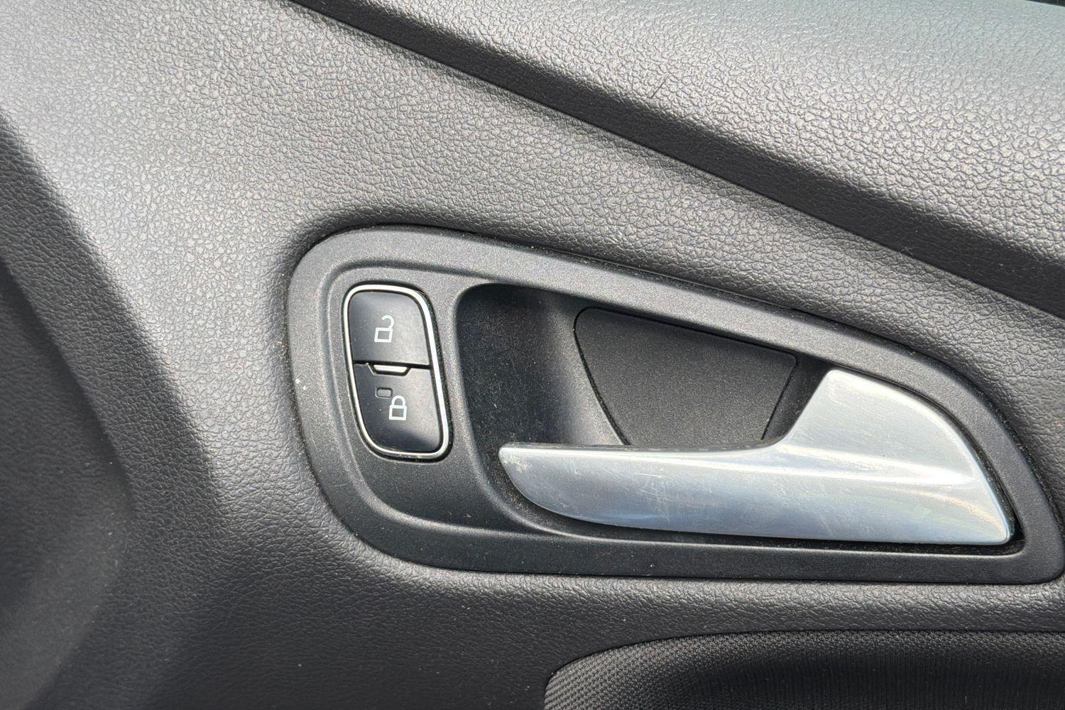 Ford Focus Photo 26