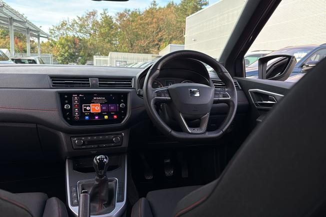 SEAT Arona Photo 38